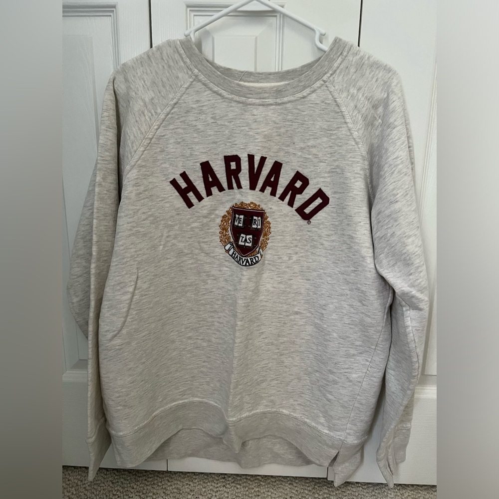 Harvard Crew Neck